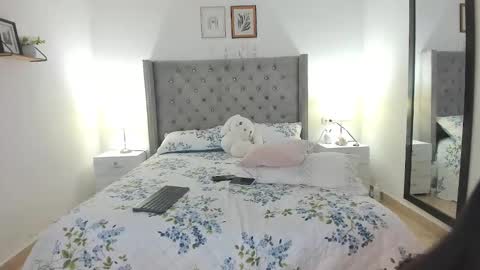 Snapshot of lana_roux chatting on 18, 1, 2026 lana_roux online show from 18, 1, 2026