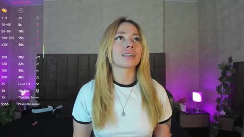 Lana online show from 1, 12, 2025