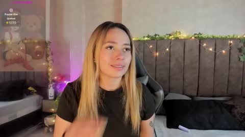 Lana online show from 7, 2, 2026