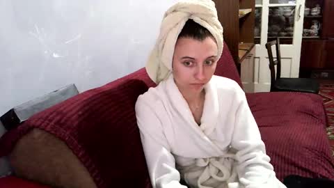 Snapshot of lanabeils chatting on 17, 11, 2025 Lana online show from 17, 11, 2025