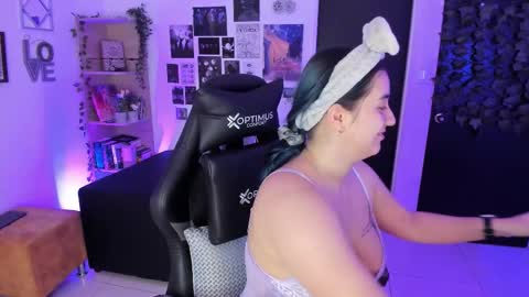 Snapshot of lanaherondale_ chatting on 25, 11, 2025 lanaherondale_ online show from 25, 11, 2025