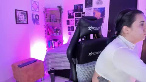 Snapshot of lanaherondale_ chatting on 27, 11, 2025 lanaherondale_ online show from 27, 11, 2025