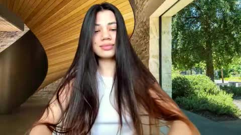 Snapshot of lanalandd chatting on 4, 10, 2025 Lana online show from 4, 10, 2025