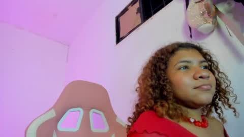 Snapshot of lanarouse1 chatting on 25, 6, 2026 Lana online show from 25, 6, 2026