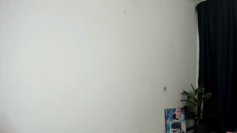 Snapshot of land_of_sweets chatting on 24, 12, 2024 land_of_sweets online show from 24, 12, 2024