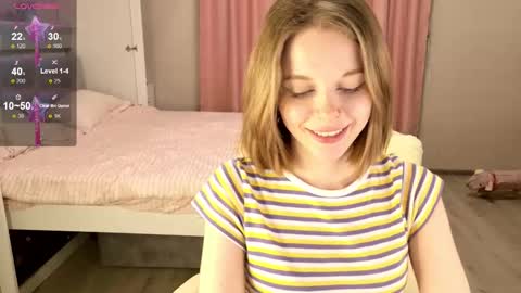 Snapshot of land_of_sweets chatting on 18, 9, 2025 land_of_sweets online show from 18, 9, 2025