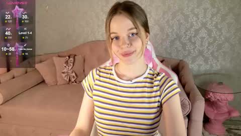 Snapshot of land_of_sweets chatting on 7, 11, 2025 land_of_sweets online show from 7, 11, 2025