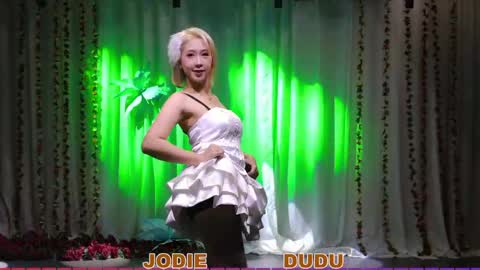 Snapshot of lankwaifong_cindy chatting on 21, 4, 2026 lankwaifong_cindy online show from 21, 4, 2026