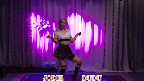 Snapshot of lankwaifong_cindy chatting on 7, 5, 2026 lankwaifong_cindy online show from 7, 5, 2026