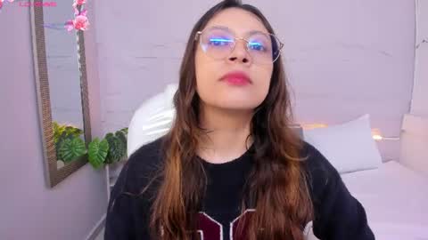 Snapshot of lanna_18_ chatting on 9, 6, 2026 Lanna online show from 9, 6, 2026