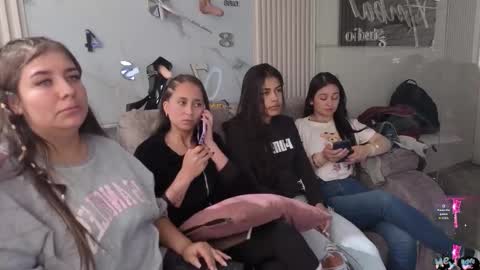 lanna_as online show from 15, 12, 2025