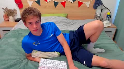Snapshot of lanny_fandi chatting on 27, 7, 2026 Fandi online show from 27, 7, 2026