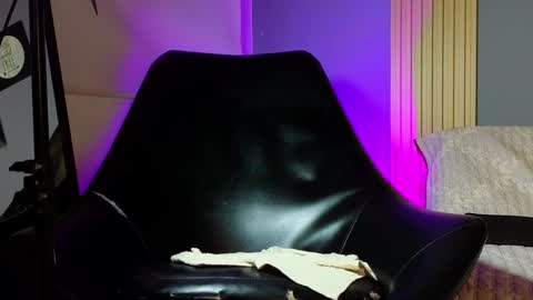 la paisita  online show from 31, 1, 2025