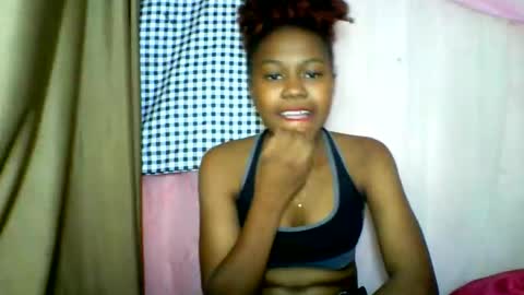 Snapshot of lara_belle chatting on 28, 5, 2026 lara_belle online show from 28, 5, 2026