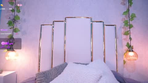 Snapshot of lara_giraldo chatting on 11, 1, 2025 Hello Guys I am Lara Giraldo WELCOME To my room online show from 11, 1, 2025