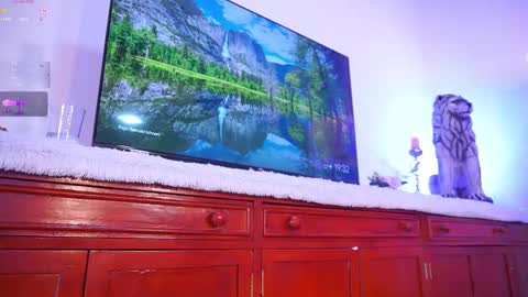 Snapshot of lara_giraldo chatting on 13, 11, 2025 Hello Guys I am Lara Giraldo WELCOME To my room online show from 13, 11, 2025