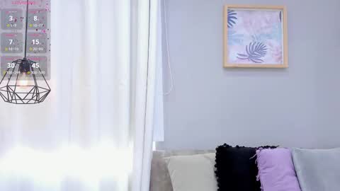      700  200   online show from 21, 9, 2025