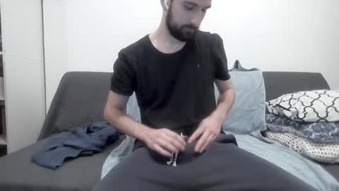 laraaan online show from 28, 12, 2024