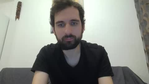 laraaan online show from 2, 12, 2025