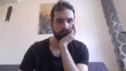 laraaan online show from 9, 1, 2026