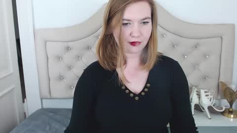 LaraFlirt online show from 8, 1, 2025