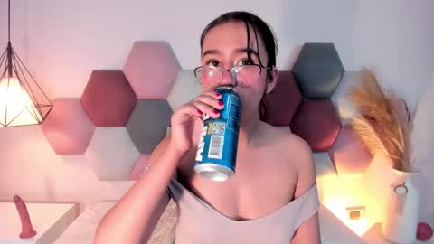 Snapshot of laragoldd chatting on 11, 11, 2025 Lara Gold online show from 11, 11, 2025