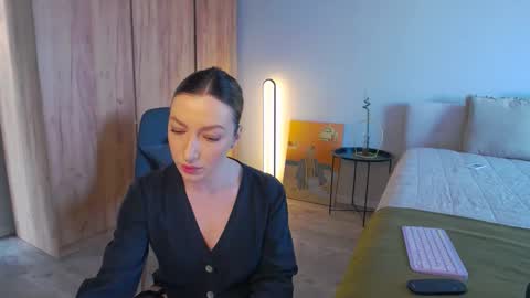 Snapshot of larakanes chatting on 27, 2, 2025 LaraKanes online show from 27, 2, 2025