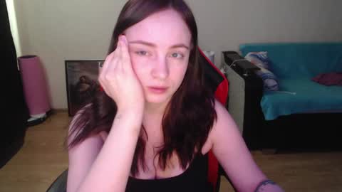 Laralianna online show from 2, 4, 2026