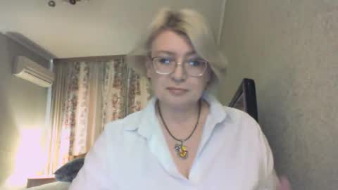 laramrs online show from 14, 12, 2025