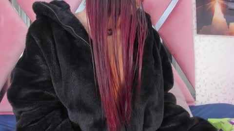 Snapshot of laramurphy chatting on 14, 9, 2025 Lara Murphy online show from 14, 9, 2025