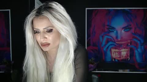 laras_moans online show from 21, 11, 2025