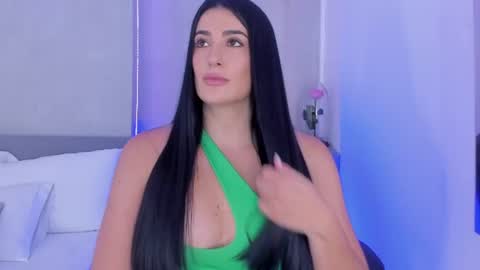 Snapshot of laravillalobos chatting on 6, 7, 2026 Laura online show from 6, 7, 2026