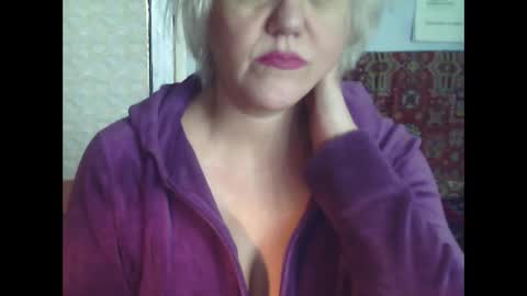 larisaq4ugo24 online show from 25, 2, 2025