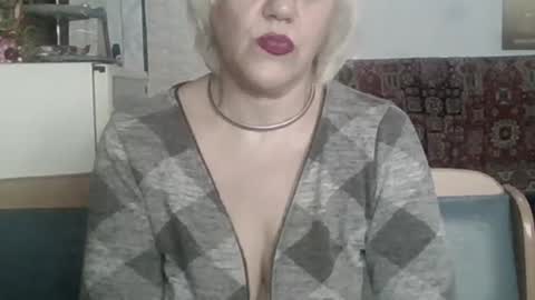 larisaq4ugo24 online show from 10, 2, 2026