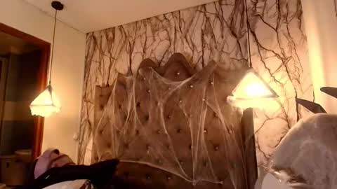 Snapshot of larissa01_ chatting on 23, 10, 2025 Lari online show from 23, 10, 2025