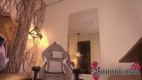 Snapshot of larissa01_ chatting on 24, 11, 2025 Lari online show from 24, 11, 2025