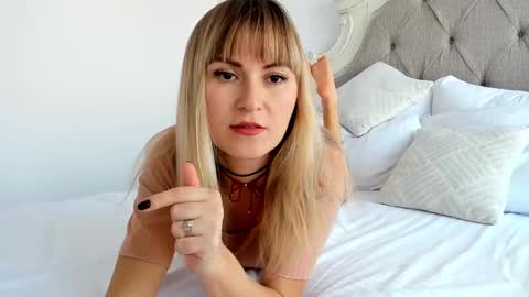 Larissa online show from 19, 2, 2025