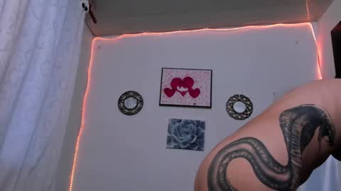 Snapshot of larissa_baker chatting on 6, 12, 2024 isa 3 online show from 6, 12, 2024