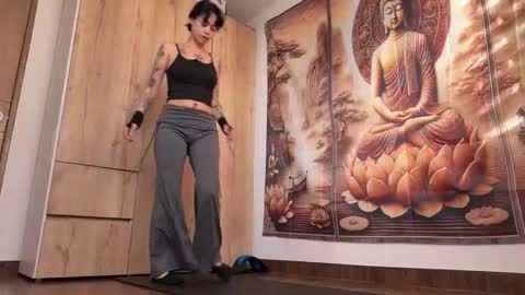 Snapshot of larissa_baker chatting on 7, 11, 2025 isa 3 online show from 7, 11, 2025