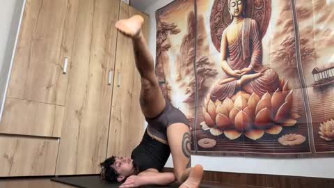 Snapshot of larissa_baker chatting on 20, 11, 2025 isa 3 online show from 20, 11, 2025