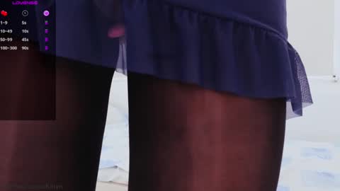 Larissa  online show from 26, 1, 2025