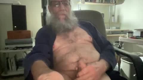 Snapshot of laser134 chatting on 12, 4, 2026 chris online show from 12, 4, 2026