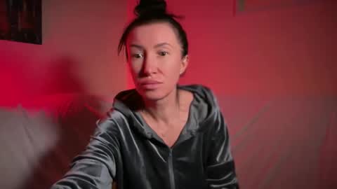 Goddess Tati Bangs Fetish online show from 20, 4, 2026