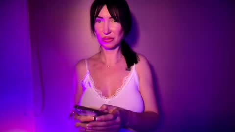 Goddess Tati Bangs Fetish online show from 19, 5, 2026