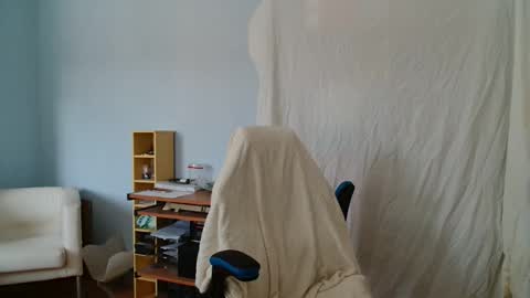 Latex Doll Iris online show from 20, 3, 2026