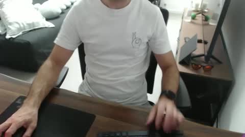 Snapshot of latexdave84 chatting on 20, 3, 2026 latexdave84 online show from 20, 3, 2026