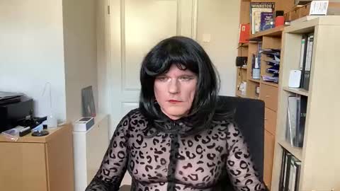 latexdoreen online show from 12, 4, 2026