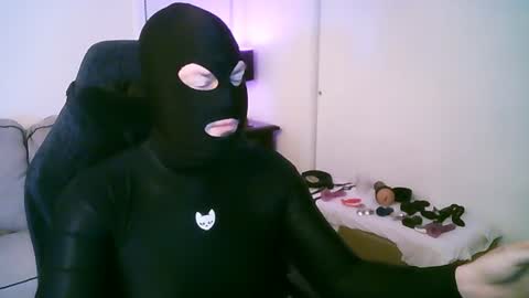 latexminheadroom online show from 22, 6, 2026
