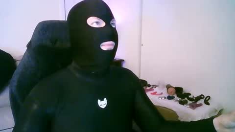 latexminheadroom online show from 3, 7, 2026