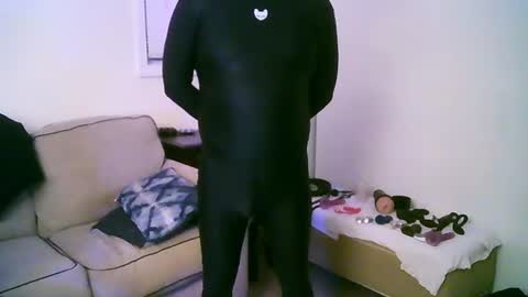 latexminheadroom online show from 4, 7, 2026